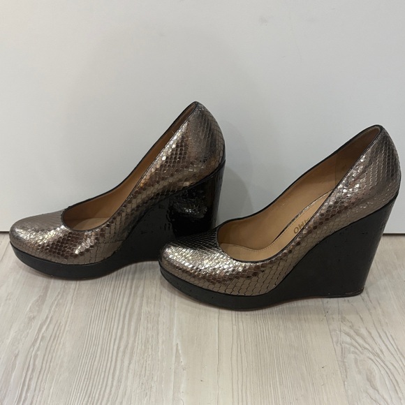 Salvatore Ferragamo Metallic Brown Heels - Picture 3 of 5
